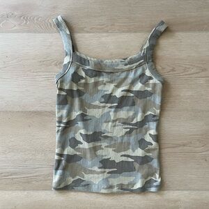 American Eagle Camo Tank Top Ribbed Fitted Sleeveless Size Small
